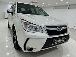 Subaru Forester 2.0XT Turbo 4WD Sunroof 2015 White Rear Entertainment